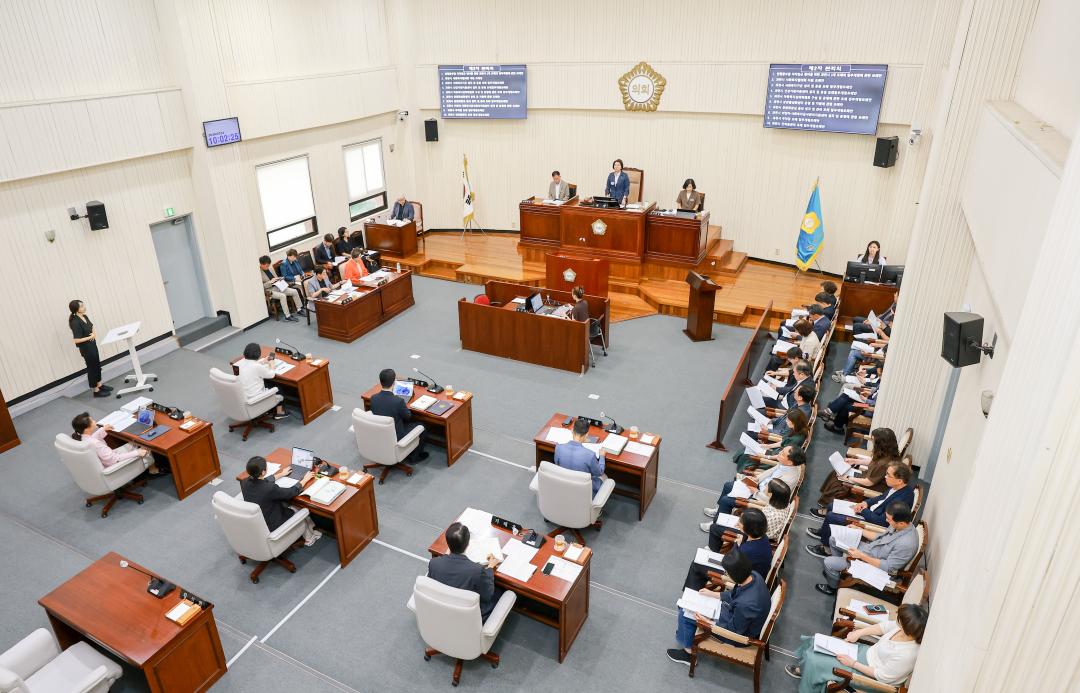 제300회 과천시의회 임시회 제2차 본회의