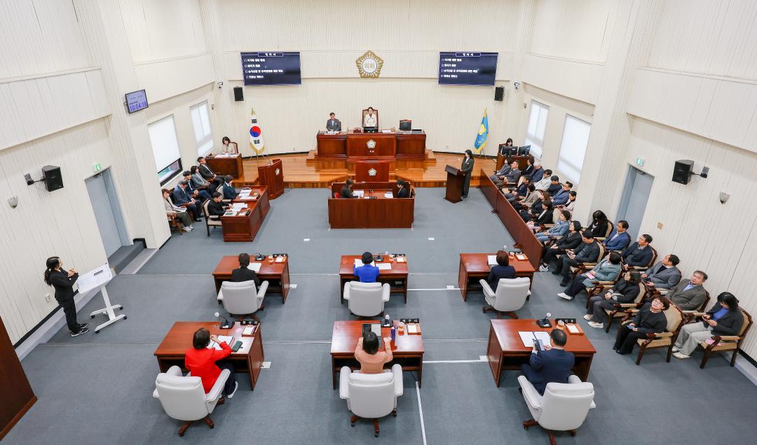 '제293회 과천시의회 임시회 제1차 본회의' 게시글의 사진(2) '5S6A7716.jpg'